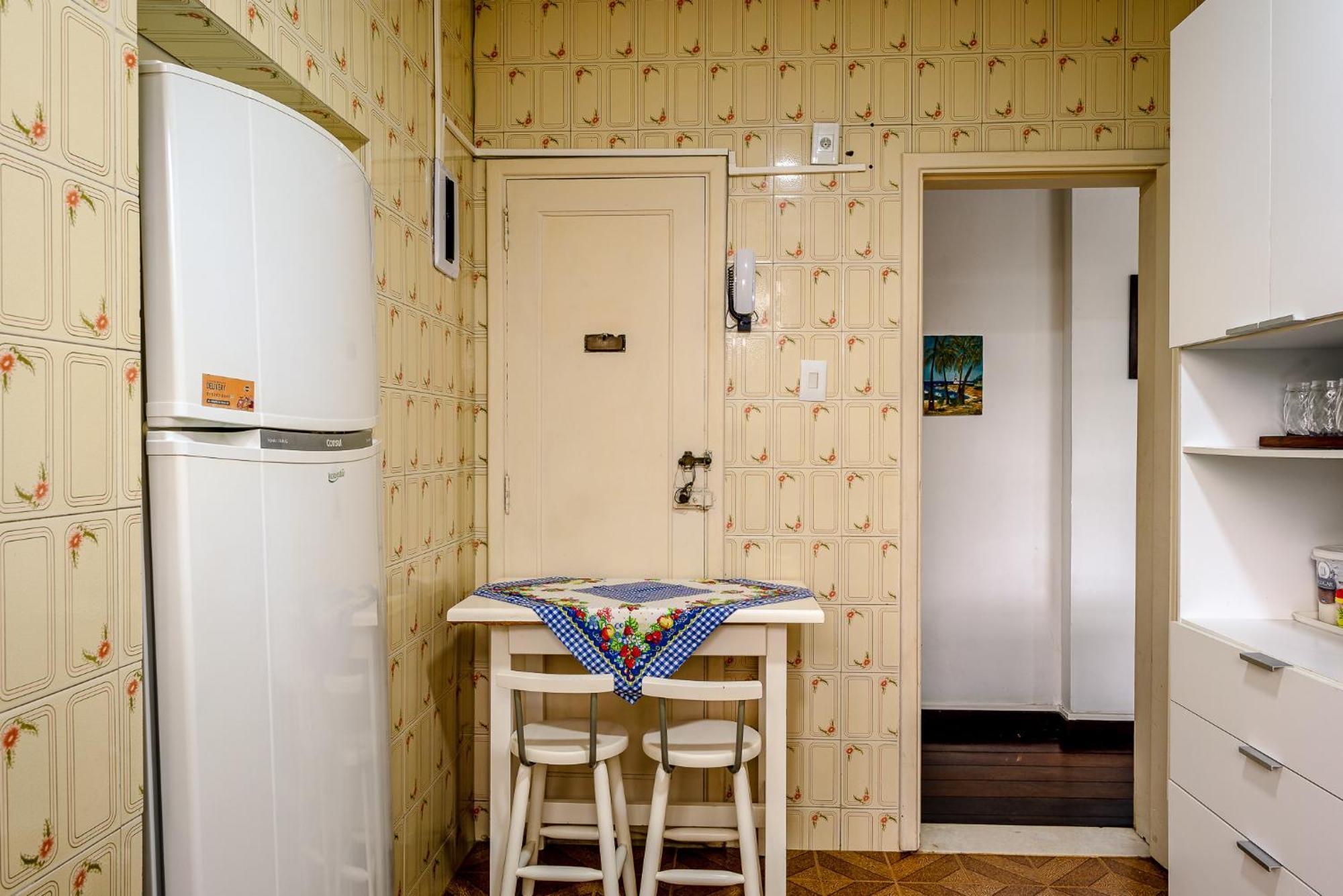 Localizacao N°1 Do Leblon Apartamento *